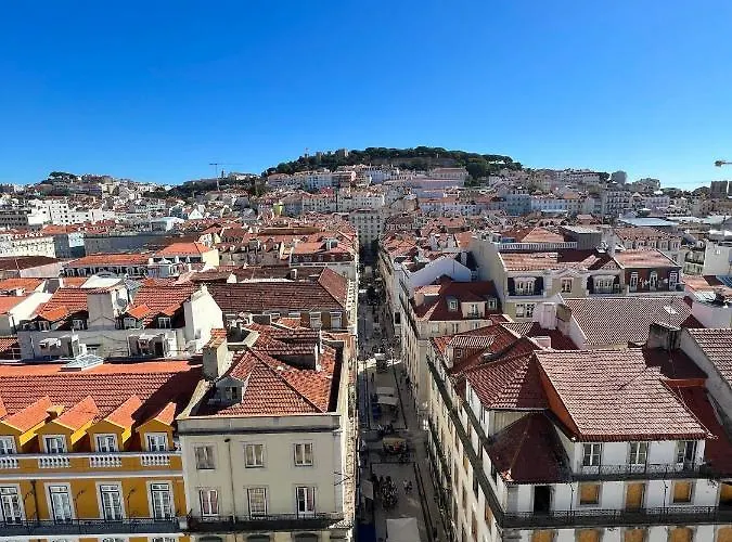 Spacious Historic On Rua Augusta *